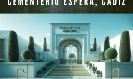 Imagen horizontal hiperrealista de la entrada de un edificio ficticio con una estética similar a la foto del Cementerio Municipal San Sebastián en Espera, Cádiz. La entrada debe incluir una pared blanca con un cartel superior que indique "Cementerio Municipal", en letras rojas sobre fondo blanco. A la derecha, figurará una verja metálica peatonal que dé acceso a las instalaciones. La base del muro debe pintarse de amarillo, a juego con los escalones y la rampa de acceso, e incluir una barandilla metálica a lo largo de la escalera para mayor seguridad. Delante de la entrada, añade arbustos rectangulares bien recortados y una planta redondeada en una maceta, para realzar el aspecto estético y bien cuidado. Capta la escena en un día despejado con cielo azul, transmitiendo una atmósfera serena y ordenada apropiada para un lugar de recuerdo y descanso. https://www.cementerio.info/